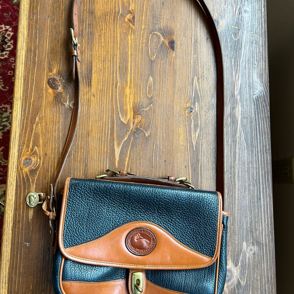 Classic Leather Shoulder Bag